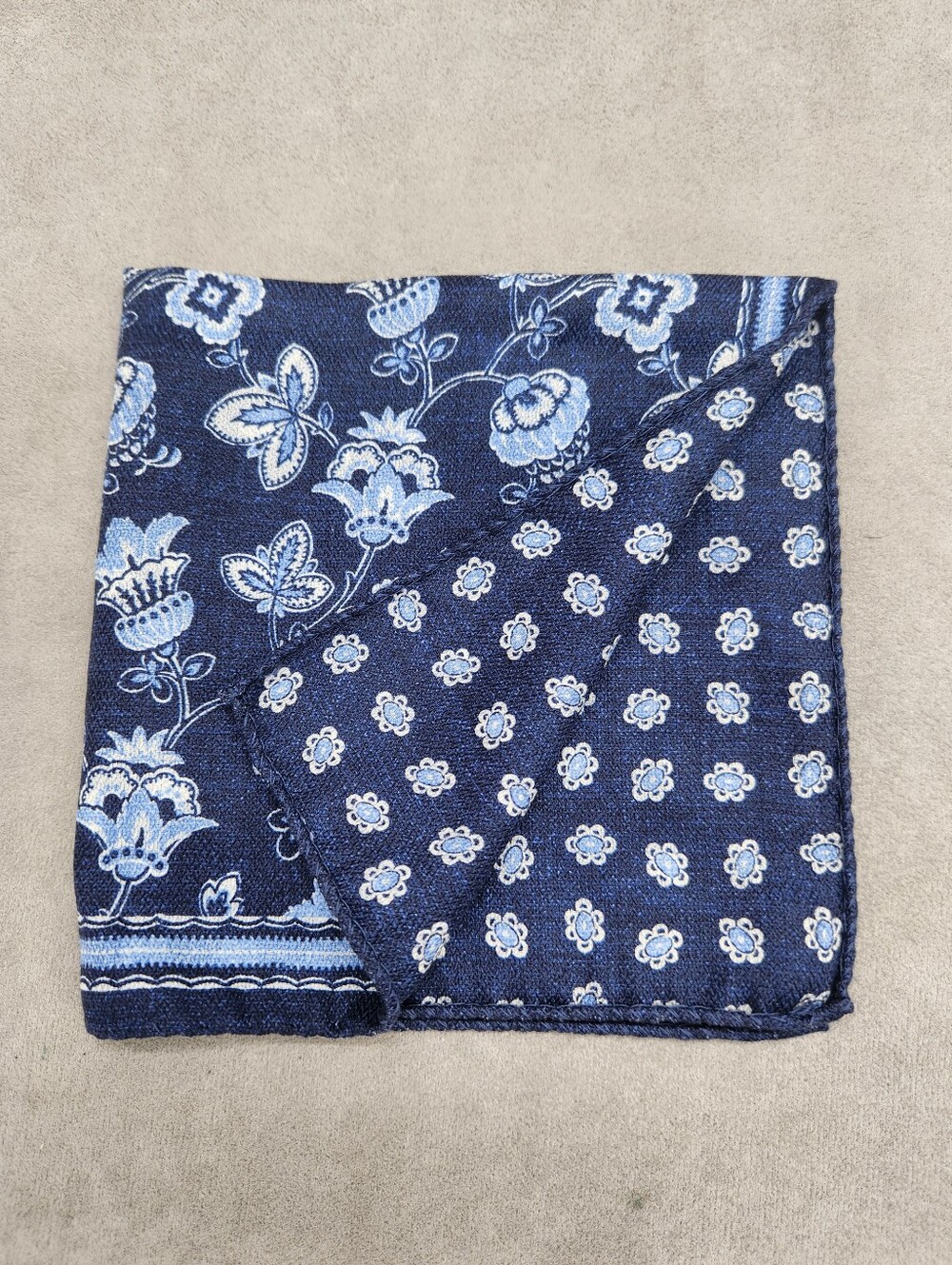 Cremieux Pocket Square Navy Blue Floral 100% Silk Pochette Doublesided New $40